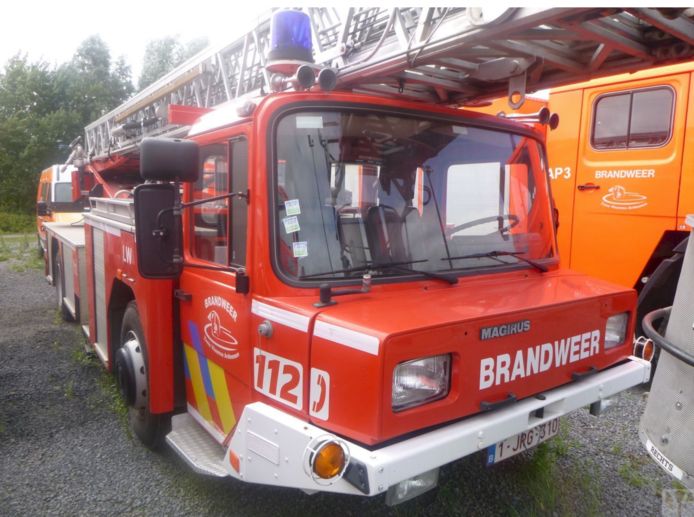 Misschien wel de meest opmerkelijke aanbieding is deze brandweerladderwagen uit 1989. Het hoogste bod bedroeg woensdagmiddag 3.300 euro.