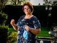 Yvonne moest neus afzetten in vliegtuig: ‘Met vreemden naast me haalde ik ‘hem rillend van gezicht’