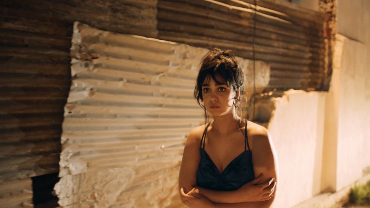 Mariam Al Ferjani in Beauty and the Dogs van Kaouther Ben Hania Beeld 