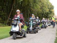 Eerste scootmobieltocht op Tholen voert deelnemers door Sint-Maartensdijk en Scherpenisse