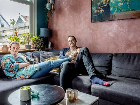 Melina bleef na relatie met een ton schuld achter: ‘Na vier jaar was ik schuldenvrij’