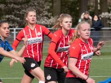 Jong PSV Vrouwen zorgt voor knappe prestatie door eredivisionist uit te schakelen in bekertoernooi