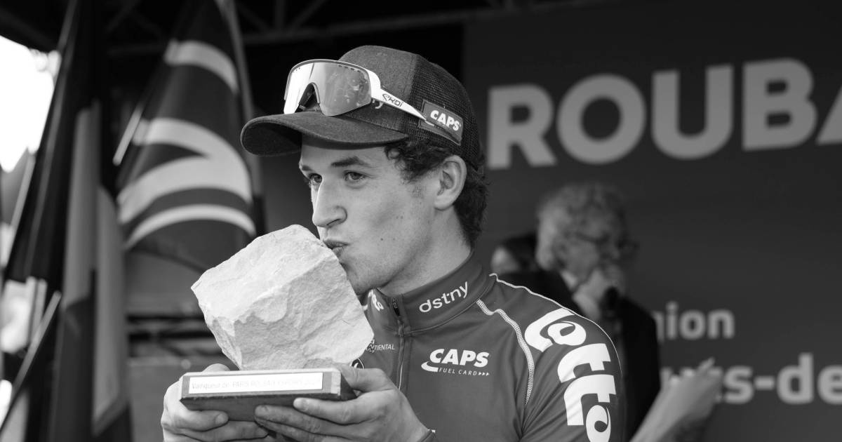 Tijl De Decker , winnaar van Parijs-Roubaix voor beloften, overleden na botsing met auto.