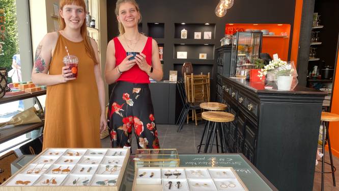 
Griet en Jessie openen koffiehuisje waar je ook leuke lifestyle-spulletjes kan kopen
