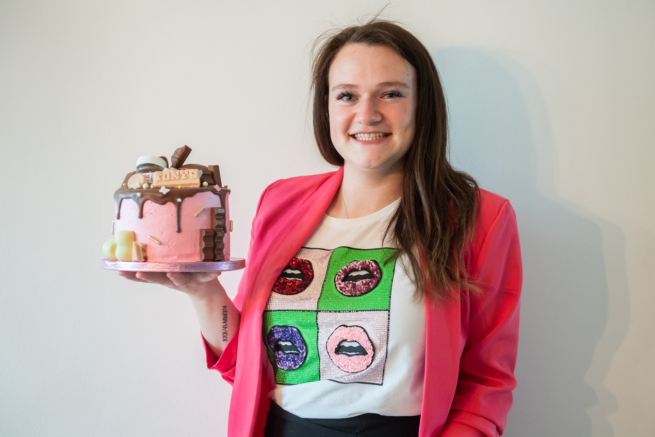 In de naam verkiezing Bedoel Thuisbakkers Lilian en Jill maakten van hun hobby een bedrijfje: 'Persoonlijke  taart is veel leuker dan eentje uit de winkel' | Foto | bndestem.nl