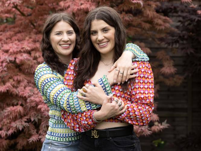 Britse vrouw redt tweelingzus uit kaken krokodil en krijgt dapperheidsmedaille