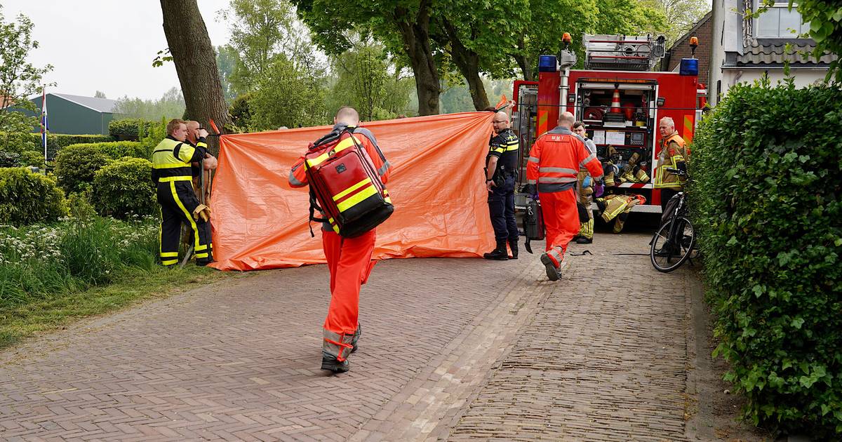 Man in scootmobiel te water nadat hij onwel wordt in Hooge Zwaluwe