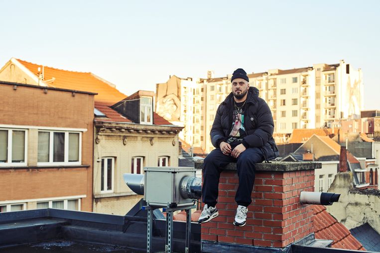 ‘Brussel zie ik nu als een vrouw. Ze kan stralen, ze kan boos zijn op u als het regent, ze heeft soms haar maandstonden of kuren. Maar ze zorgt ook voor mij. En ze geeft me heel veel energie.’
 Beeld Thomas Nolf