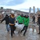 Verwoesting, paniek en hulp: de aardbeving in Turkije en Syrië in beeld