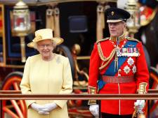 Cette photo de famille inédite du prince Philip et de la reine Elizabeth II fait fondre la toile