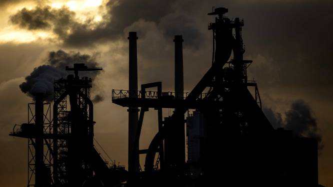 Kabinet houdt Tata Steel aan beloftes over lagere uitstoot