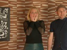 Gijs en Arianne krijgen grafische gekkigheid in hun karakteristieke dijkhuis: ‘Het is prachtig’