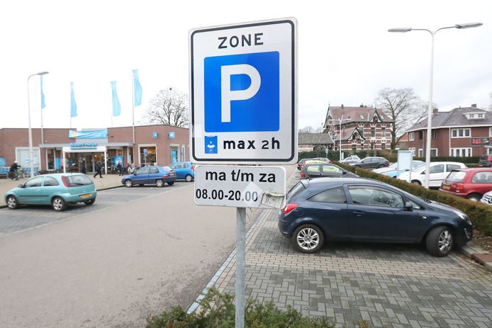 Deze borden verschijnen nog dit jaar in het winkelgebied van Oudenbosch.