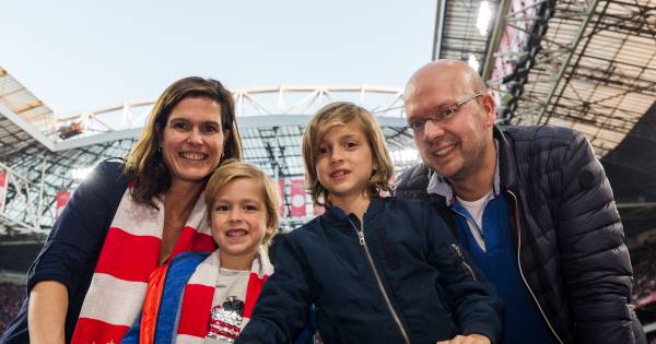 Fieldseats Ajax-Sparta voor Sandrine uit Woerden - AD.nl