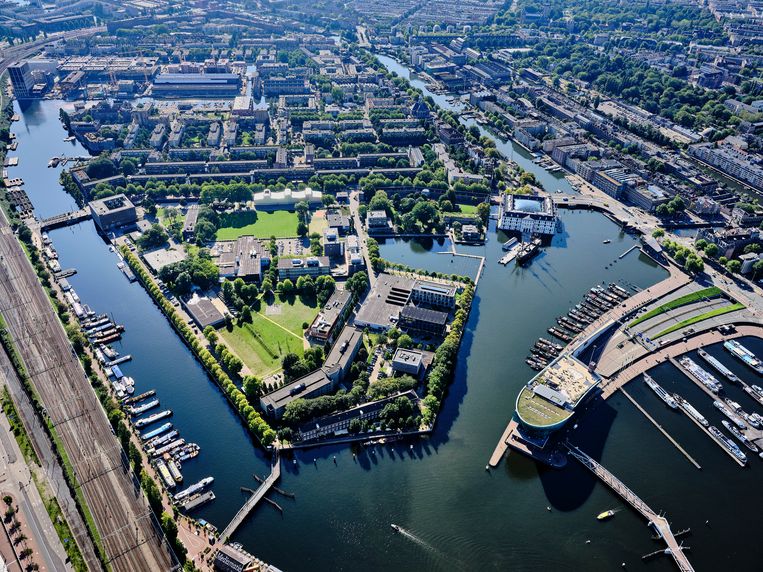 Grote hoeveelheid Katholiek paddestoel Kritiek op brug tussen Marineterrein en Nemopier: 'Verkeerde plek'