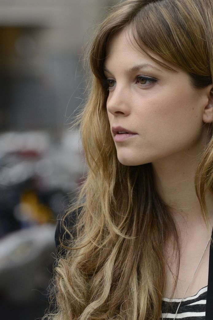 Overspel-actrice Sylvia Hoeks is niet meer vrijgezel | TV & Radio | AD.nl