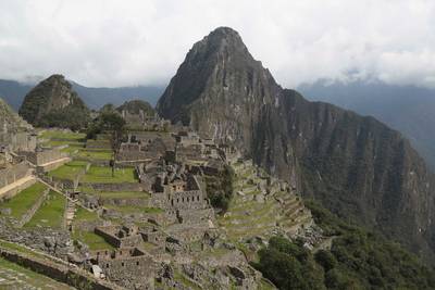 Minibus stort in ravijn van 100 meter diep: minstens 4 toeristen omgekomen na bezoek aan Machu Picchu in Peru