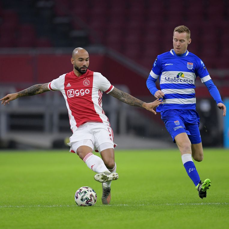 Ajax wint eenvoudig van zwak PEC Zwolle (4-0)