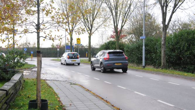 Waarom stopt de stoep ineens? De Elkerzeeseweg in Scharendijke zorgt voor uitdagingen voor voetgangers en fietsers