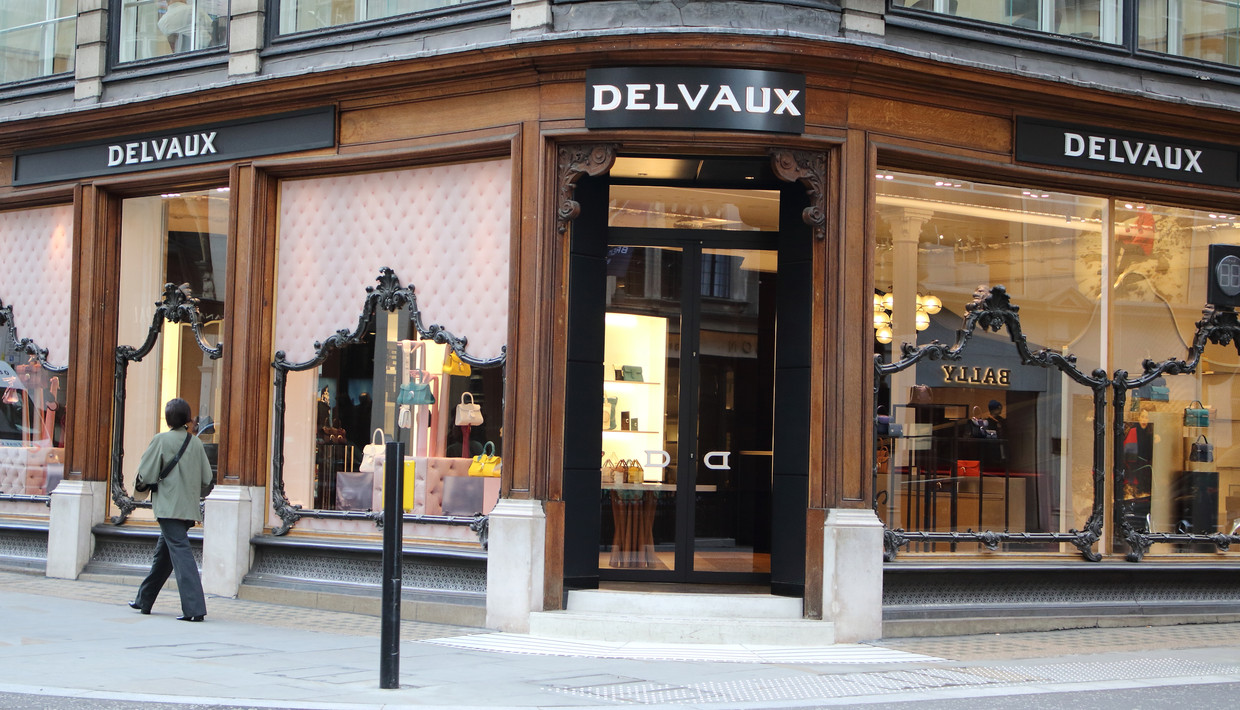 Een Delvaux-winkel in Londen.  Beeld SOPA Images/LightRocket via Gett
