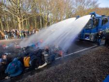 Ingrijpen bij een klimaatblokkade? De burgemeester doet het nooit goed