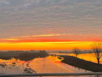 Dit is waarom het ochtendgloren vanmorgen oranje, rood en roze kleurde