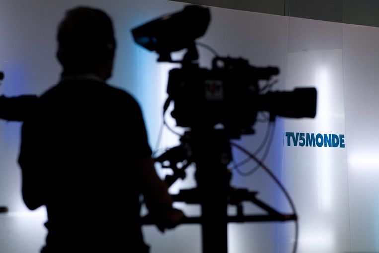 Op 9 april vorig jaar kon TV5Monde niet uitzenden na een cyberaanval, vermoedelijk van Russische hackers.  Beeld EPA