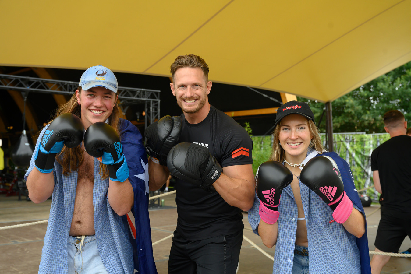 Zwoegen In De Fitness Op Tomorrowland “dit Is Mijn Vaste Stekje Van De Camping” Foto Hlnbe 