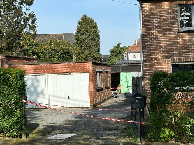 Garage met oldtimers uitgebrand in Wondelgem: “Wagens gelukkig op tijd veiliggesteld” 