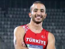 Turkse sprinter Kayhan Özer op EK indoor in Istanboel: ‘Ik loop voor mijn overleden vrienden en mijn land’