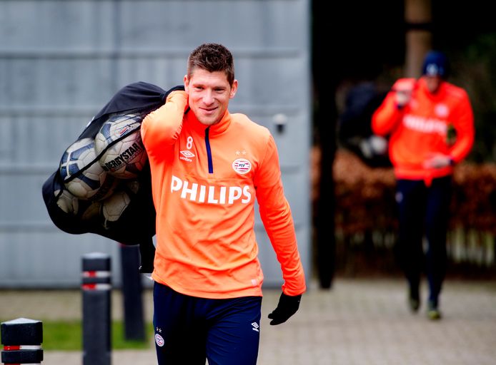 Stijn Schaars (hier op archiefbeeld uit 2015) is terug bij PSV.