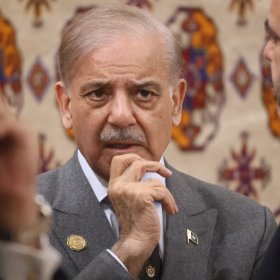 Image for Vanuit Iran komen tegenstrijdige reacties op het ‘plan’ van Trump