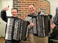 Bart Korthoudt, links, met voorzitter Christoph Belis: "Het geluid van zo'n accordeon, dat pakt mij meteen."