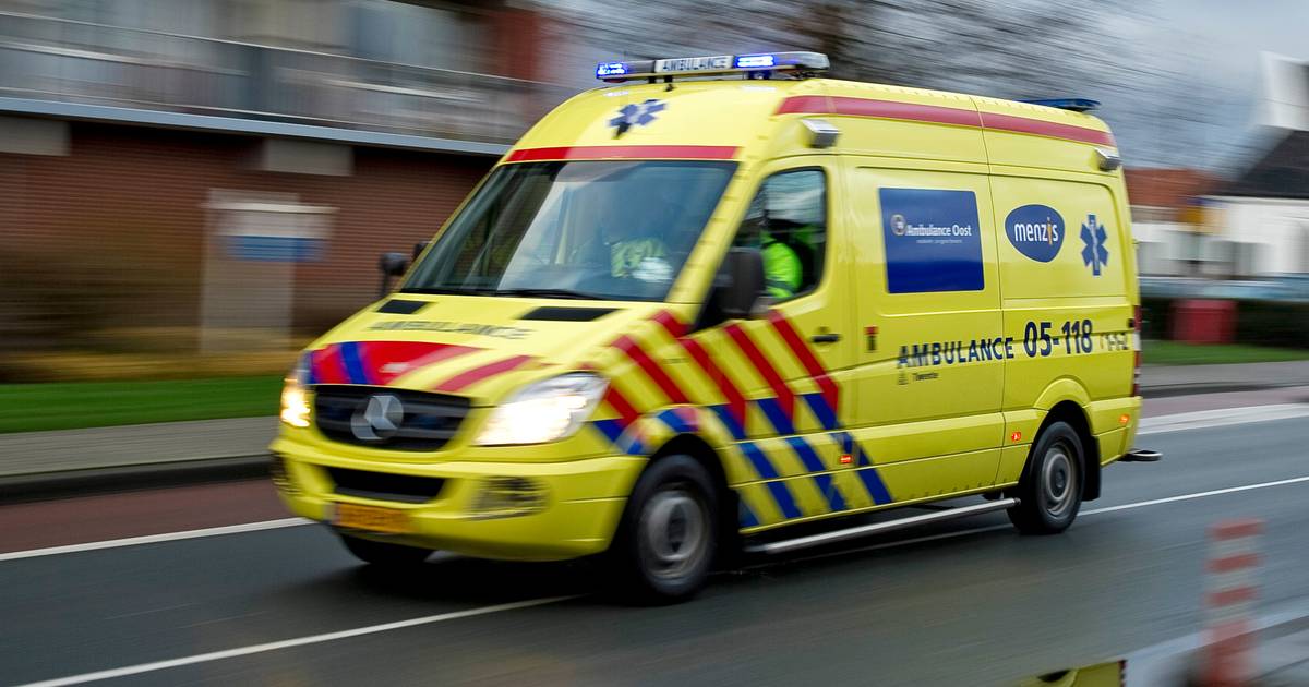 Gewonde bij botsing tussen twee auto's op kruising Venlo.