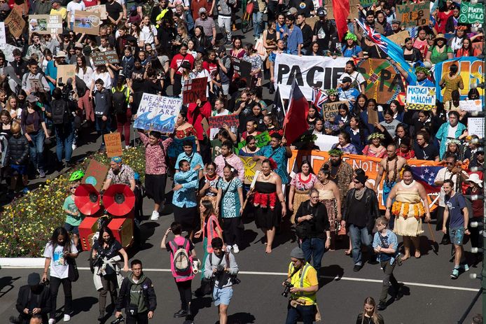 Vanmorgen trokken al tienduizenden betogers de straat op in Nieuw-Zeeland.