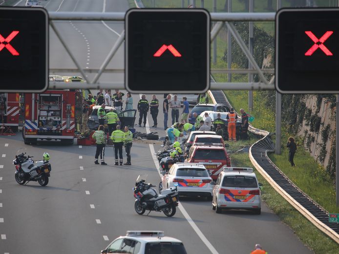 Bij een ongeluk bij het einde van de spitsstrook op de A12 bij Zoetermeer waren in april vorig jaar zeker drie auto's betrokken.