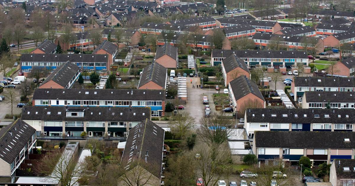 sfeer in tielse wijk de hennepe is grimmig na grote politieactie tiel gelderlander nl