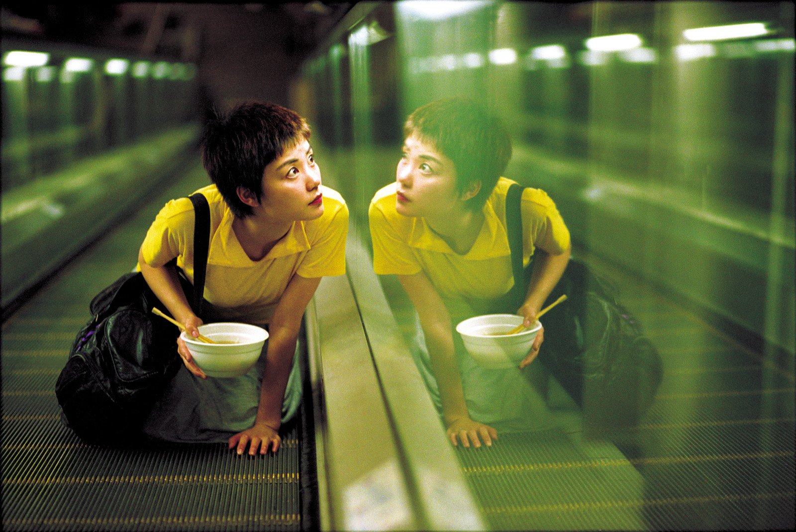 Faye Wong in  Chungking Express (1994) van Wong Kar Wai. Beeld 