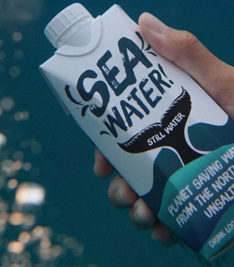 Albert Heijn haalt na kritiek drinkbaar zeewater uit de schappen