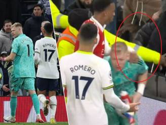 Fan trapt Arsenal-doelman Ramsdale in de rug na pijnlijk verloren derby: Tottenham riskeert zware sanctie
