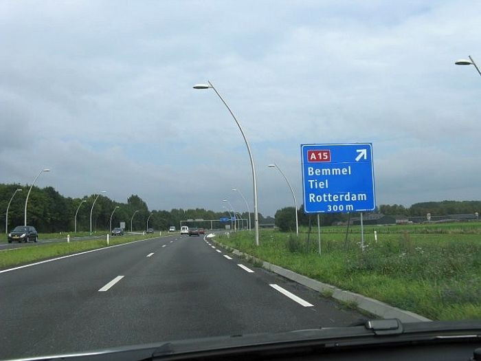 knooppunt Ressen in de richting van Arnhem.