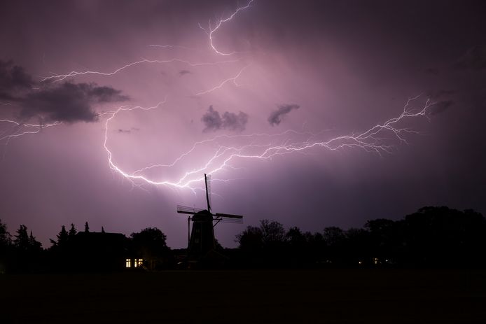 Stormchasers Vandaag En Morgen Op Jacht In De Achterhoek Onweer Hagel En Zware Windstoten Doetinchem Gelderlander Nl