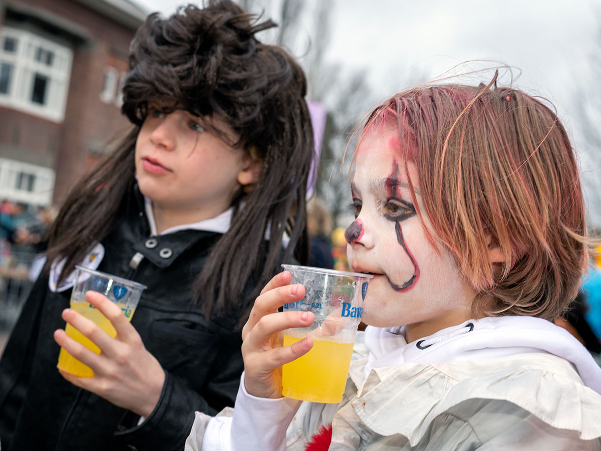 Hossen en limonade drinken 5 x hier vier je carnaval met kinderen in Eindhoven Foto AD.nl