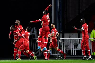 Wat een ommekeer! Antwerp wint na knotsgek slot tegen Racing Genk en begint als tweede aan play-off 1
