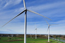 Windpark Autena in Vianen. Deze drie windturbines zijn vooralsnog de enige in de gemeente Vijfheerenlanden.