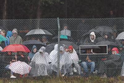 LIVE F1. Regen valt in Francorchamps met bakken uit de lucht: sprint shootout uitgesteld
