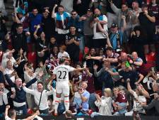Spelers West Ham gehuldigd na winst Conference League