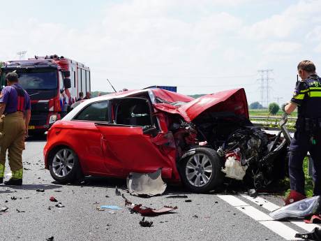 Doe dit niet als je een verkeersongeval ziet:  ‘Maak het niet erger dan het is’
