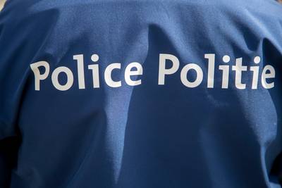 Politiepatrouille stoot in Mysteriestraat in Vorst op... een schedel