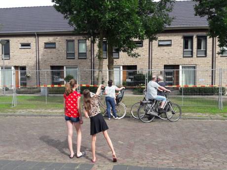 Woningen in Heesch ontruimd vanwege instortingsgevaar, gemeente onderzoekt oorzaak